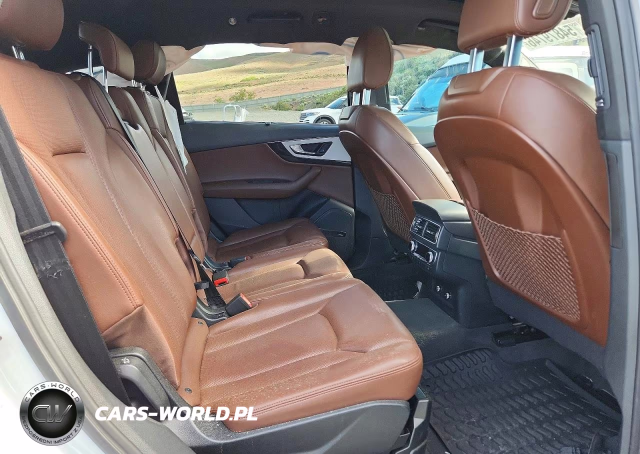 2019 Audi Q7 Premium Plus VIN:WA1LHAF70KD026460 - 11