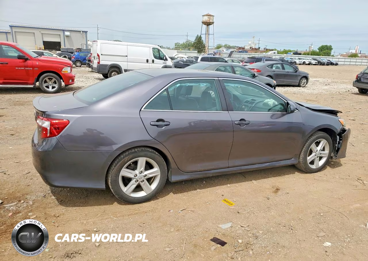 2014 Toyota Camry Se VIN:4T1BF1FK5EU446419 - 3