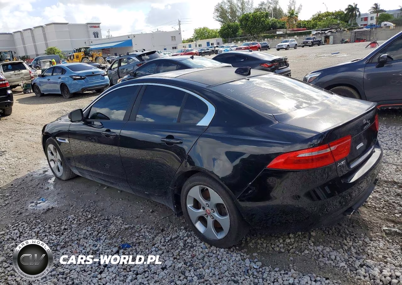 2017 Jaguar Xe VIN:SAJAR4BG5HA958845 - 2