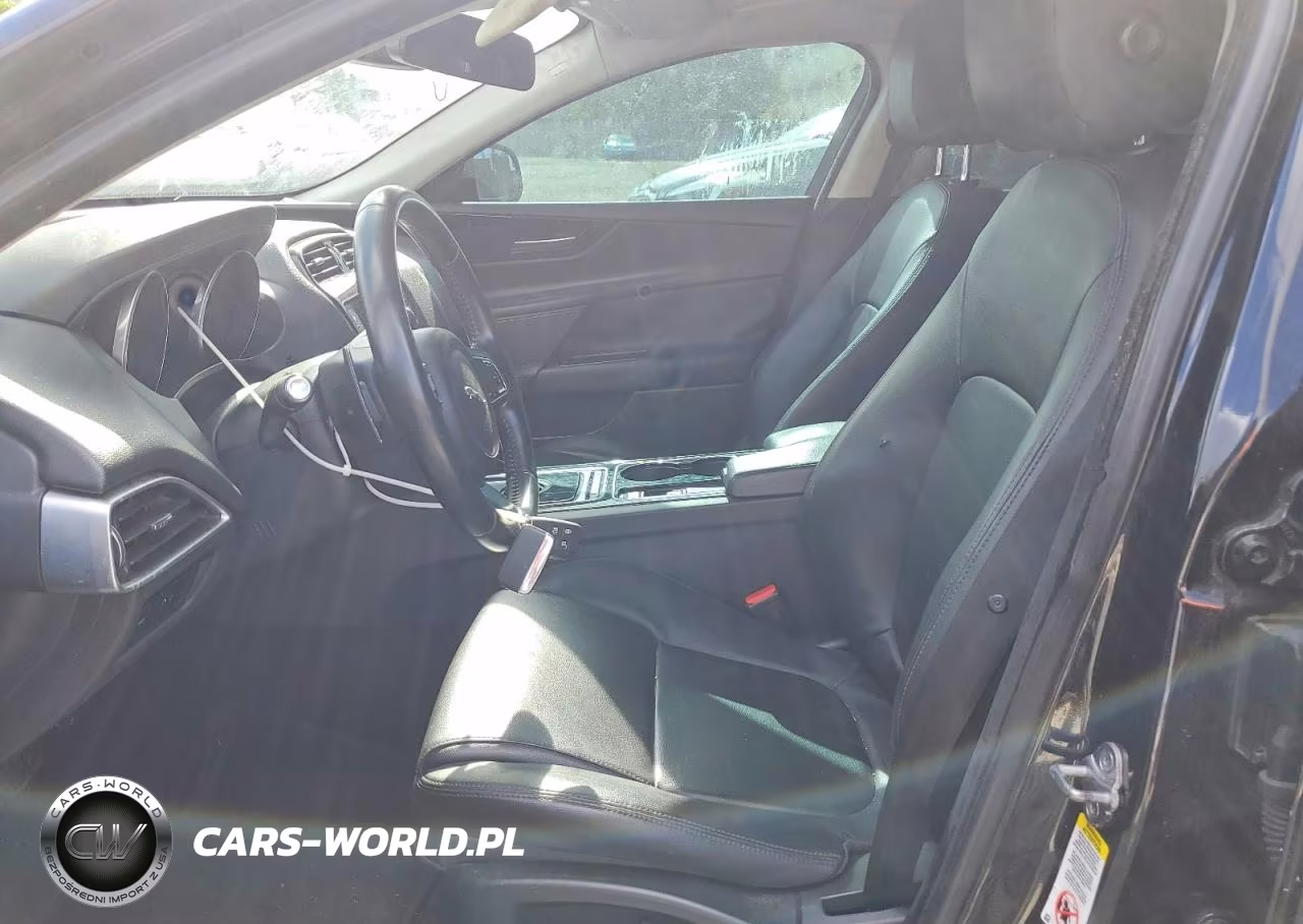 2017 Jaguar Xe VIN:SAJAR4BG5HA958845 - 7
