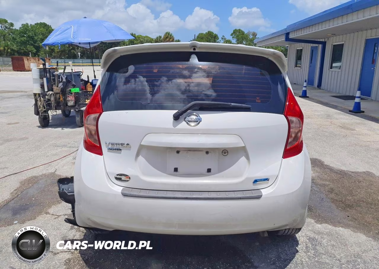 2015 Nissan Versa Note S Plus VIN:3N1CE2CP4FL448825 - 6
