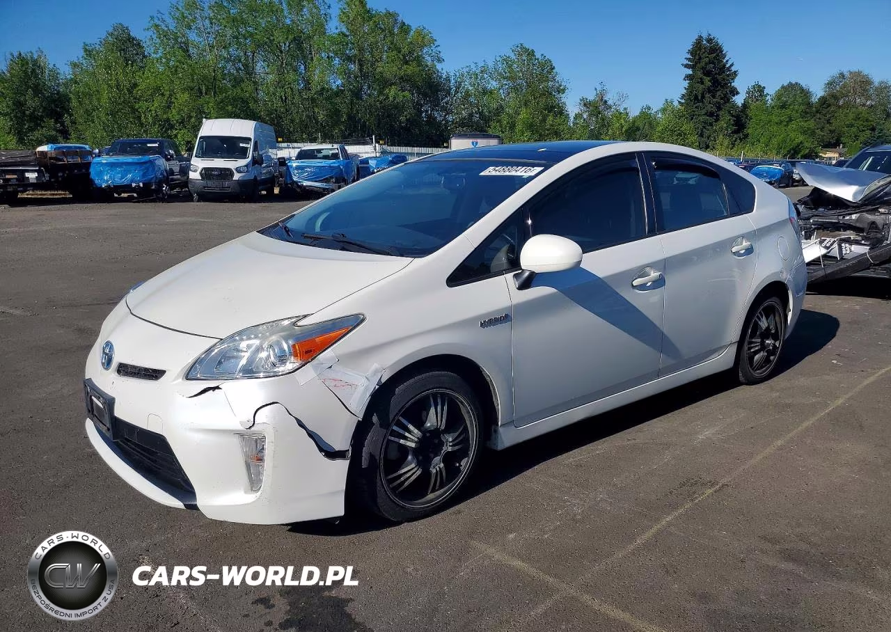 2013 Toyota Prius Four – zdjęcie 1 z 12