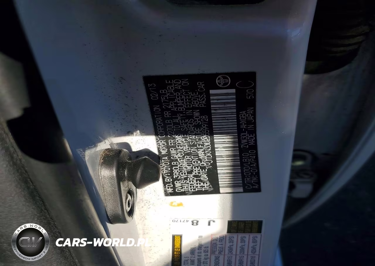 2013 Toyota Prius Four VIN:JTDKN3DU2D5599128 - 12
