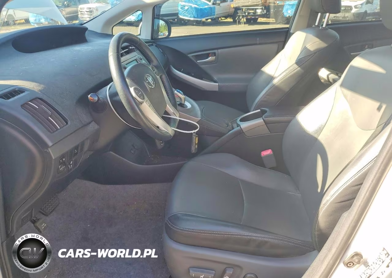 2013 Toyota Prius Four VIN:JTDKN3DU2D5599128 - 7