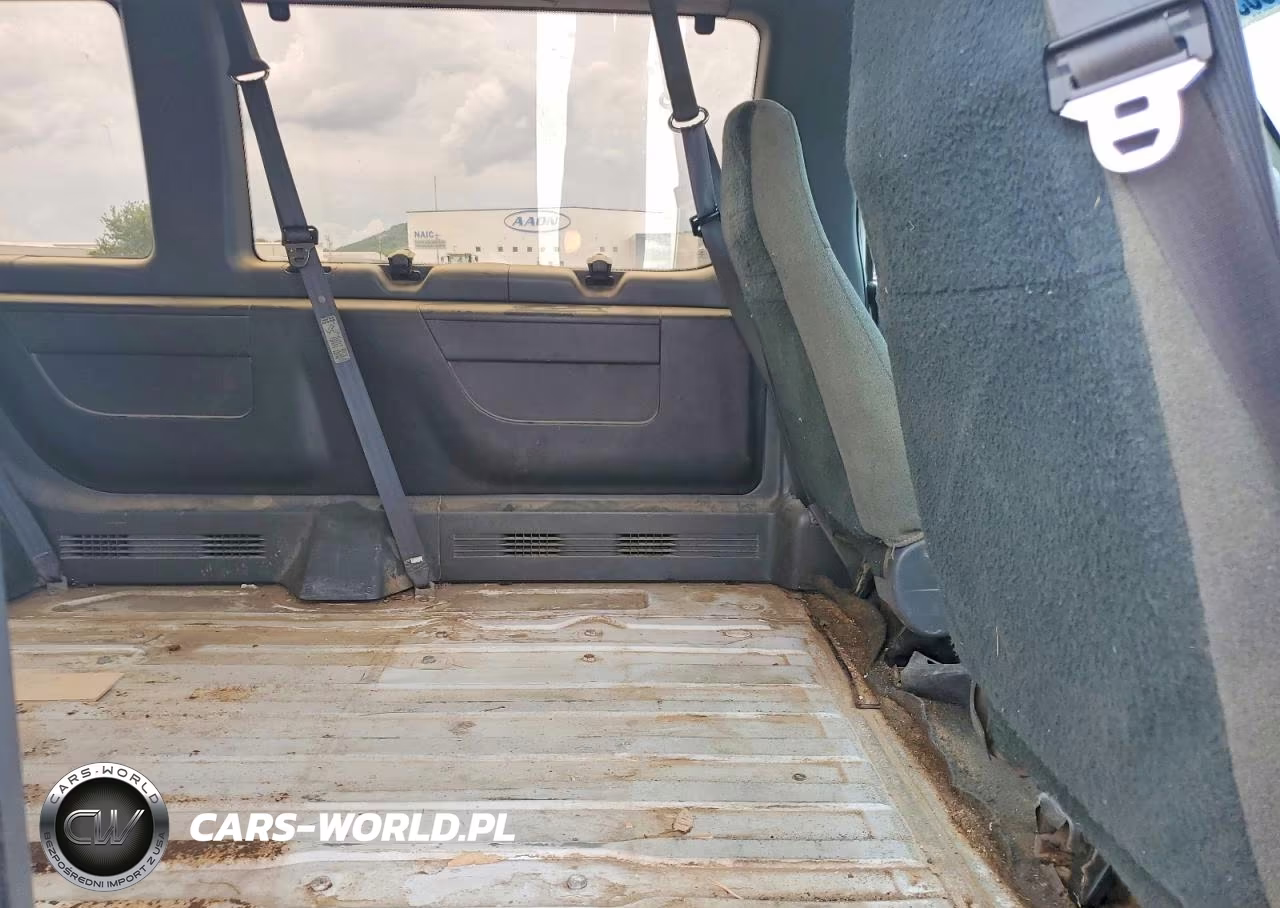 1995 Ford Econoline E350 Super Duty VIN:1FBJS31H8SHA40985 - 11