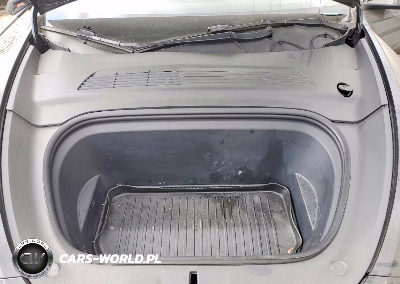 2021 Tesla Model Y VIN:5YJYGDEE3MF140450 - 12