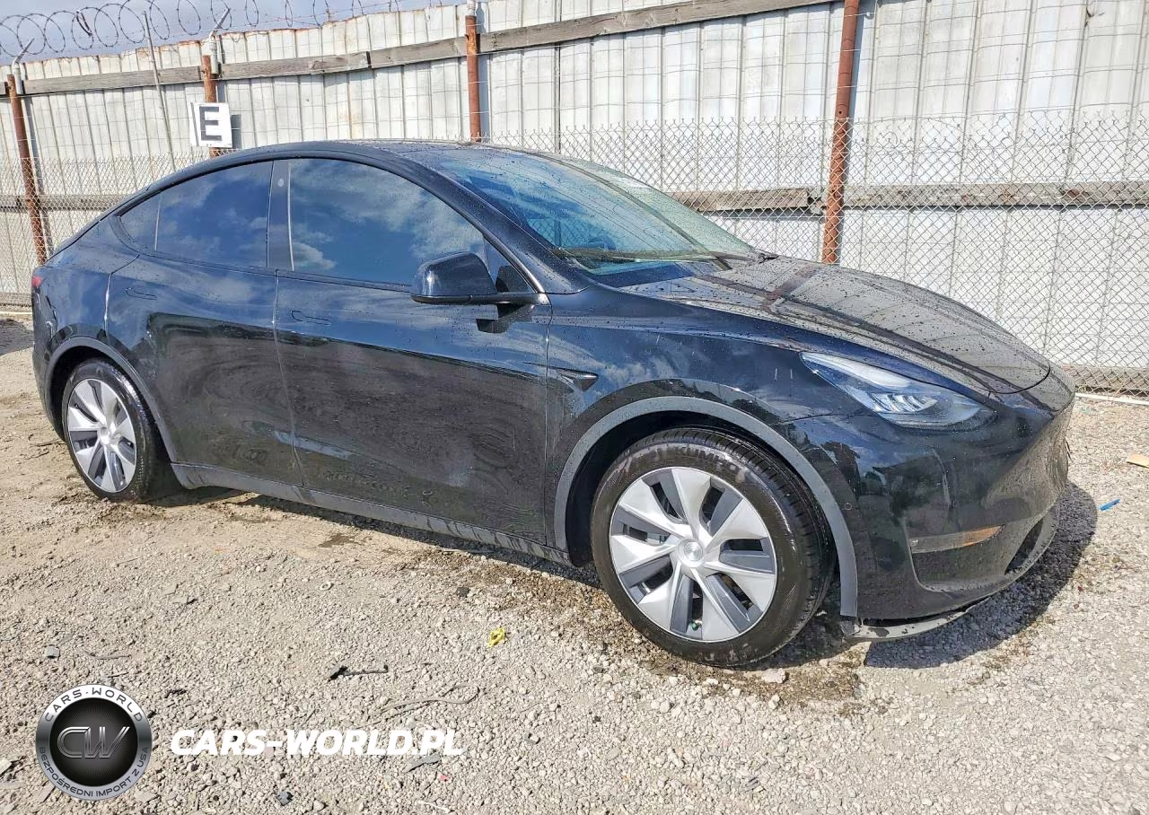 2021 Tesla Model Y VIN:5YJYGDEE3MF140450 - 4
