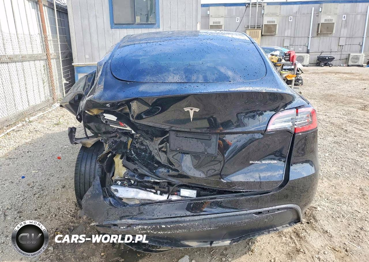 2021 Tesla Model Y VIN:5YJYGDEE3MF140450 - 6