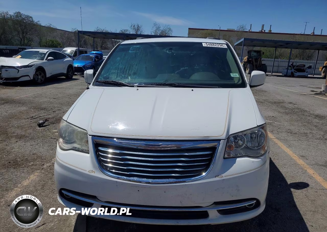 2015 Chrysler Town & Country Touring VIN:2C4RC1BG9FR522624 - 5