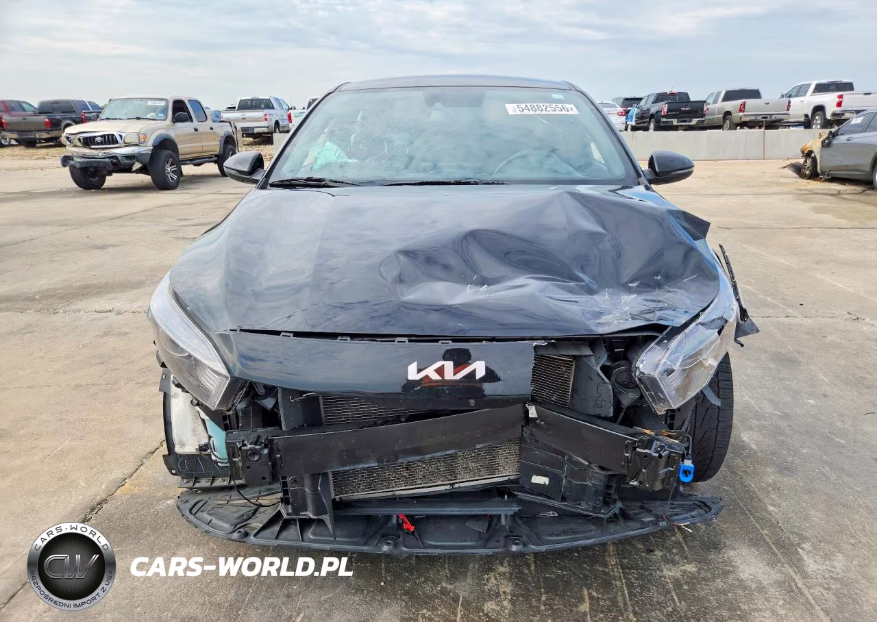 2023 Kia Forte Gt Line VIN:3KPF54AD7PE622777 - 5