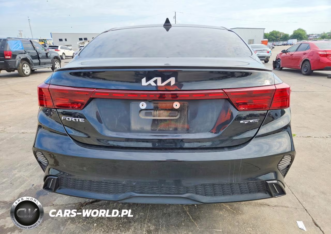 2023 Kia Forte Gt Line VIN:3KPF54AD7PE622777 - 6