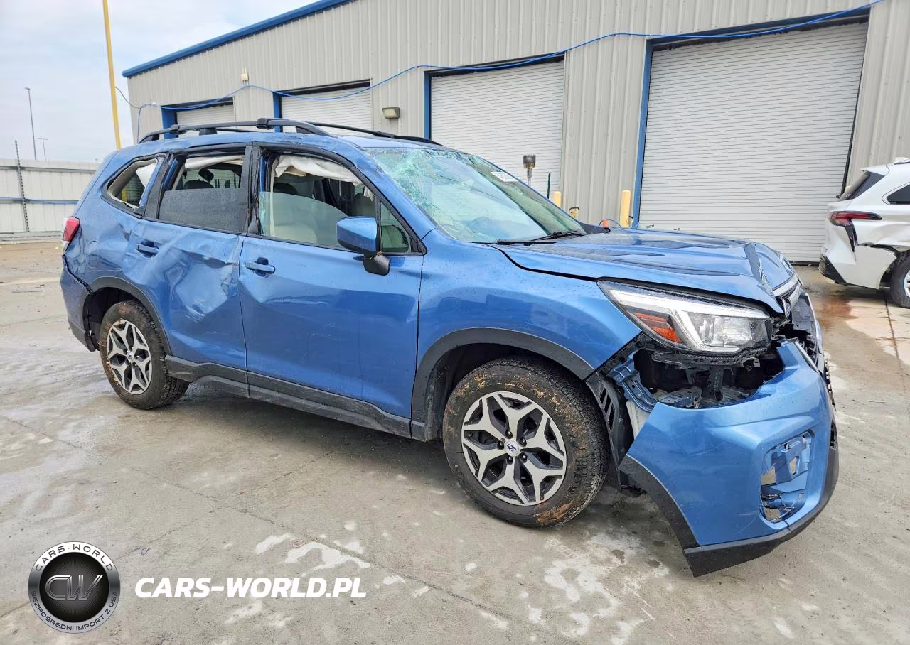 2020 Subaru Forester Premium VIN:JF2SKAJC5LH492016 - 4