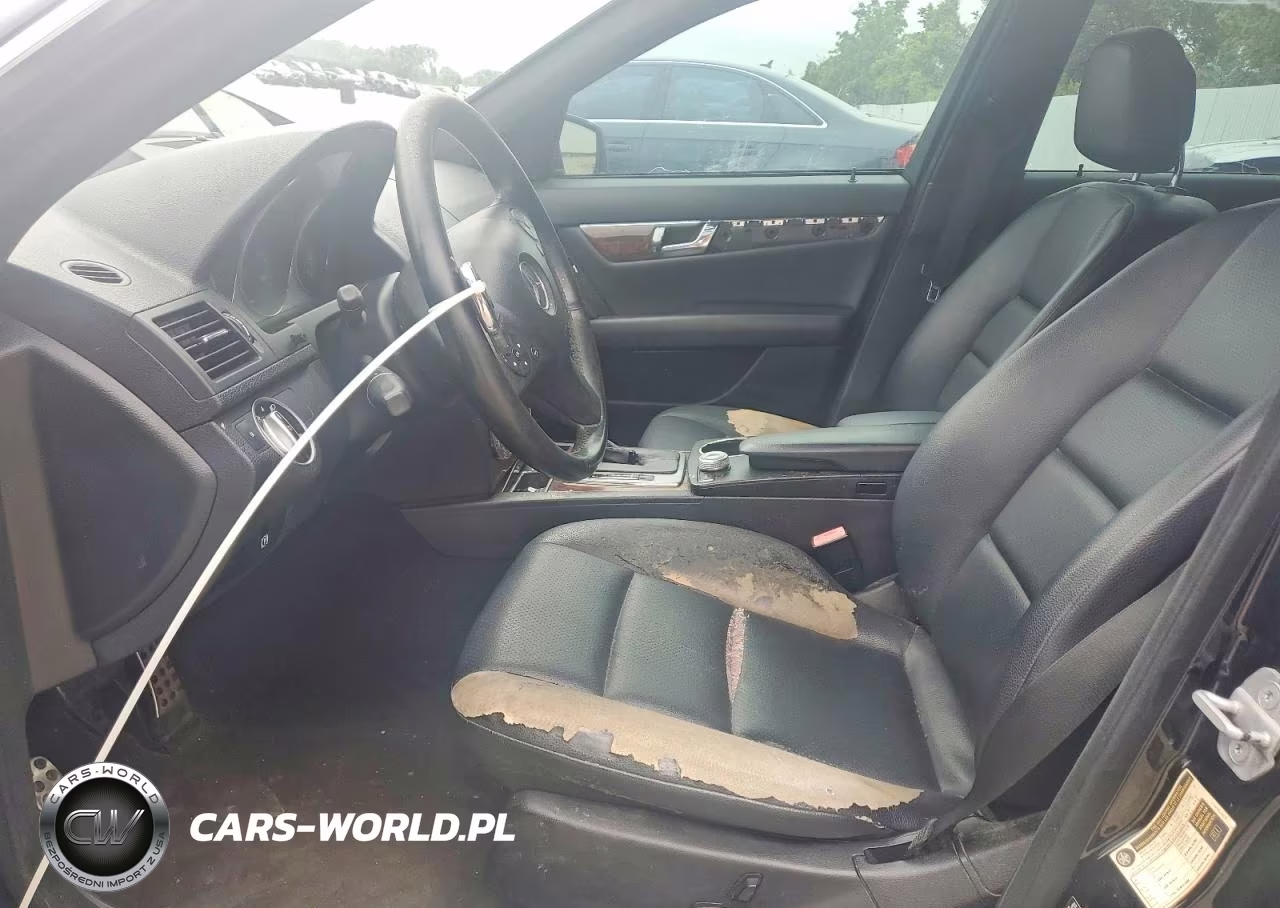 2011 Mercedes-Benz C 300 4Matic VIN:WDDGF8BB0BR157946 - 7