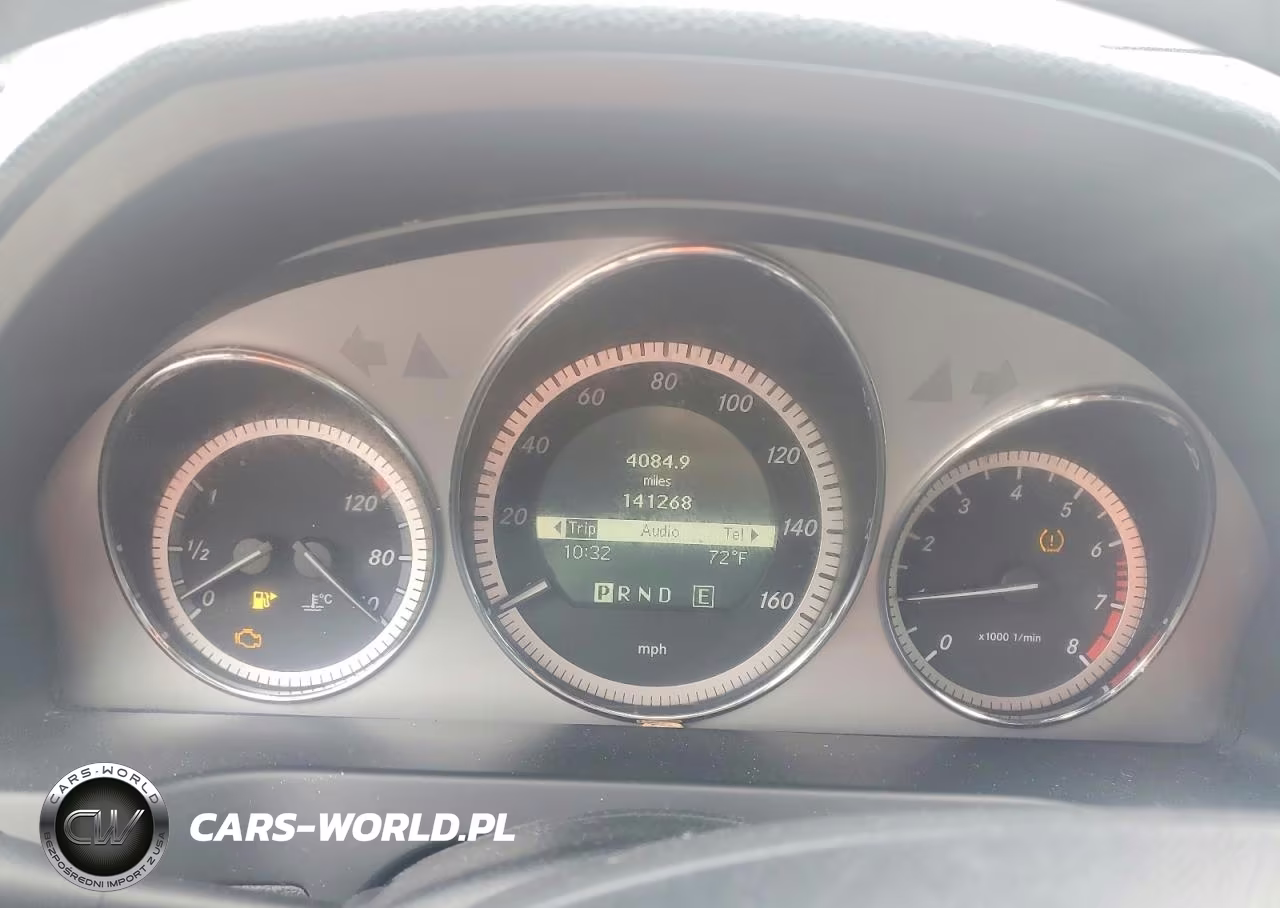 2011 Mercedes-Benz C 300 4Matic VIN:WDDGF8BB0BR157946 - 9