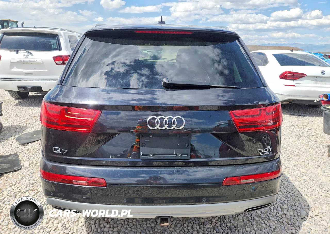 2017 Audi Q7 Premium Plus VIN:WA1LAAF78HD003408 - 6