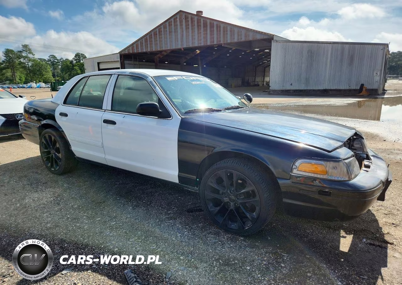 2009 Ford Crown Victoria Police Interceptor VIN:2FAHP71V99X112169 - 4