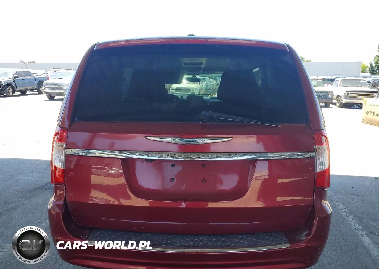 2016 Chrysler Town & Country Touring VIN:2C4RC1BG8GR239665 - 6