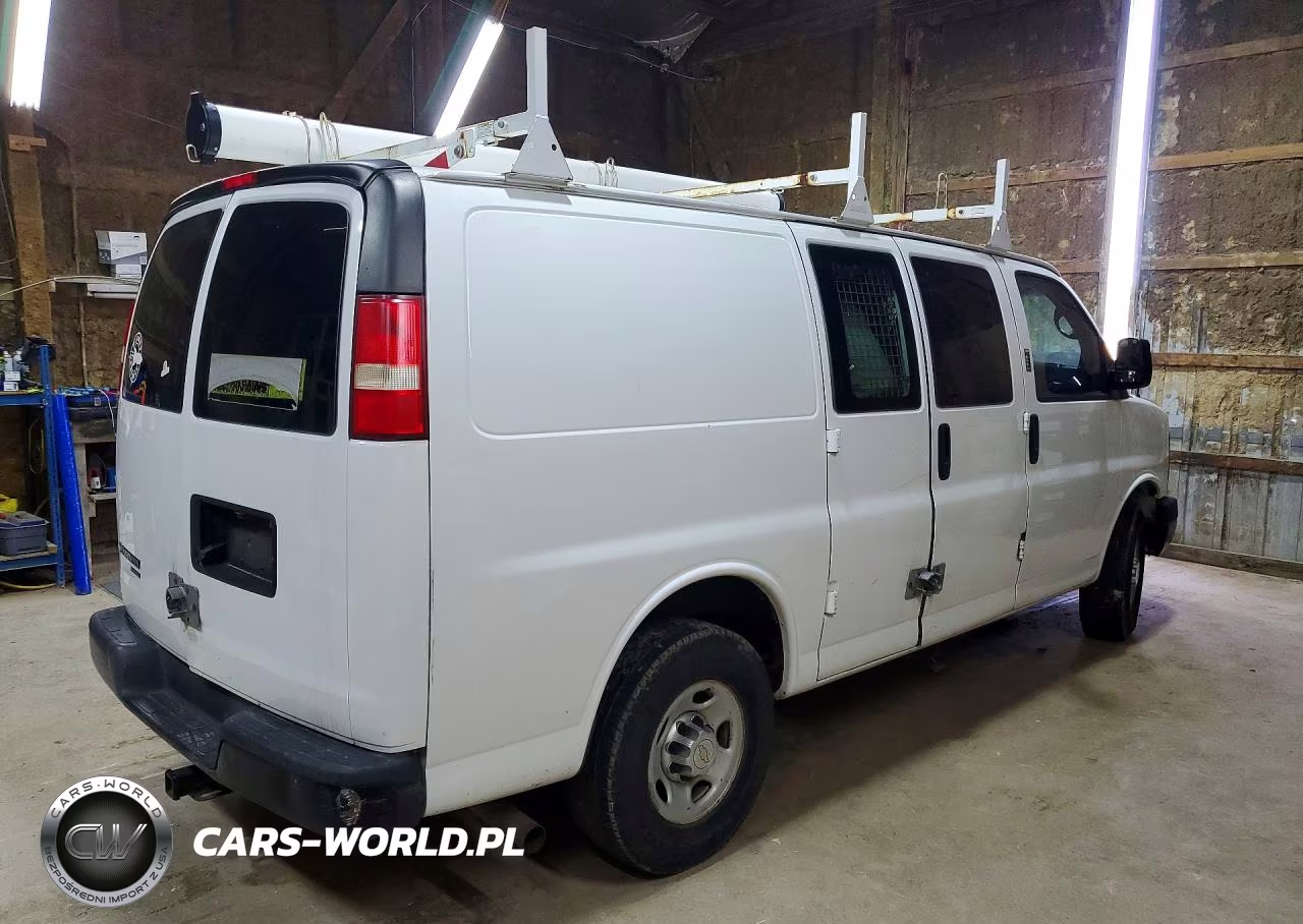 2013 Chevrolet Express G2500 VIN:1GCWGFCG5D1184725 - 3