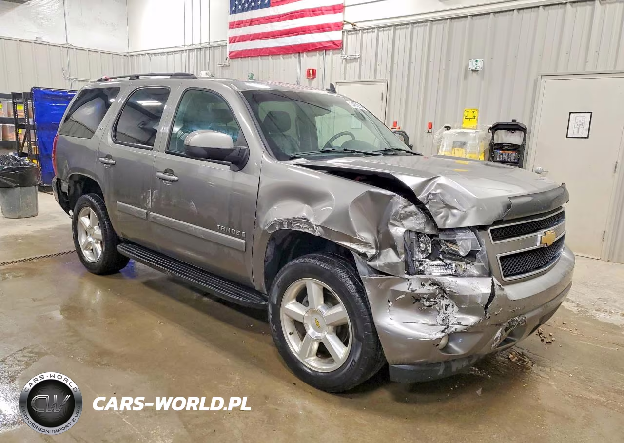 2007 Chevrolet Tahoe K1500 VIN:1GNFK13027J145171 - 4