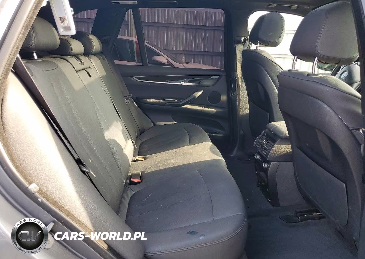 2018 BMW X5 Xdr40E VIN:5UXKT0C52J0W04088 - 11