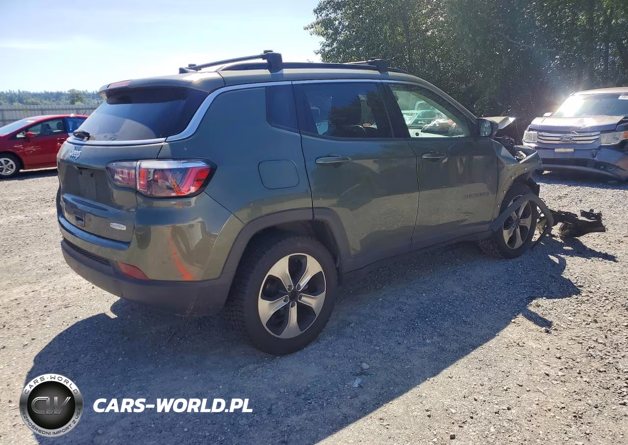 2017 Jeep Compass Latitude VIN:3C4NJDBB5HT647422 - 3