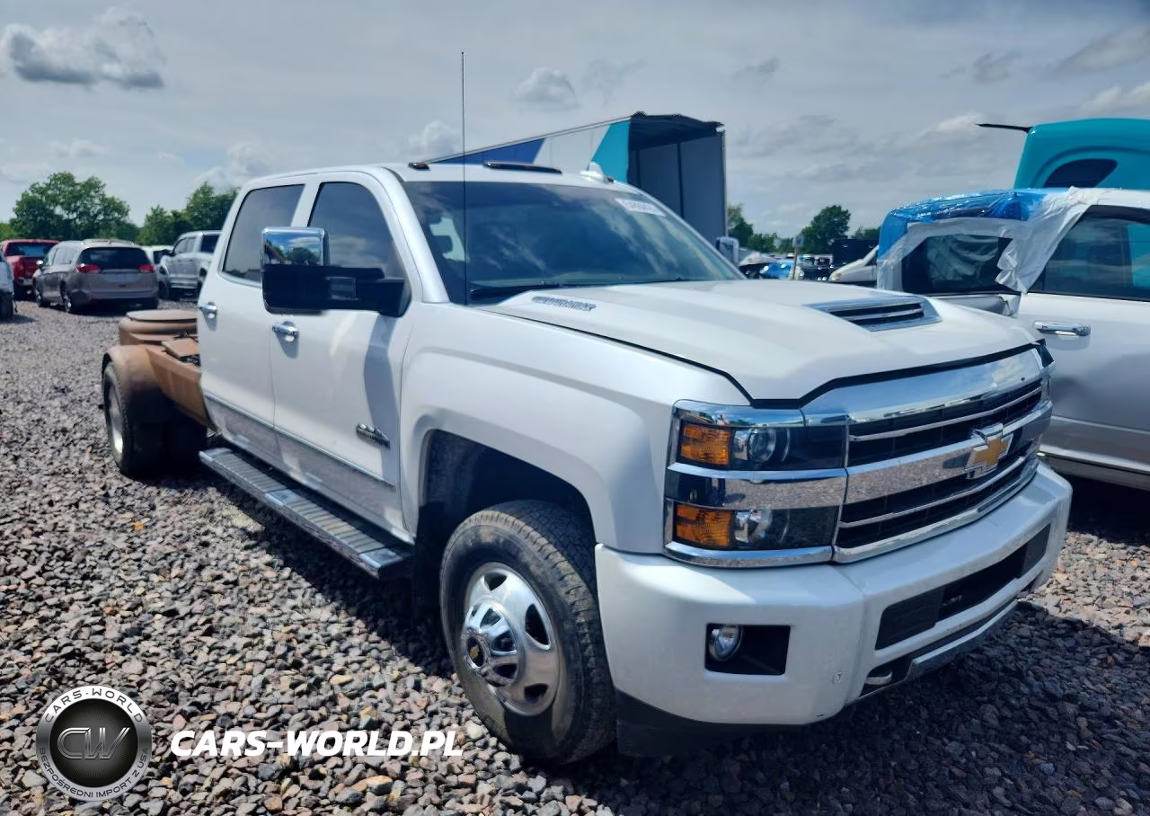 2019 Chevrolet Silverado K3500 High Country VIN:1GC4KYEY9KF263452 - 4