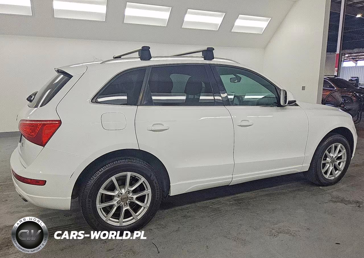 2010 Audi Q5 Premium VIN:WA1CKAFP2AA087536 - 3
