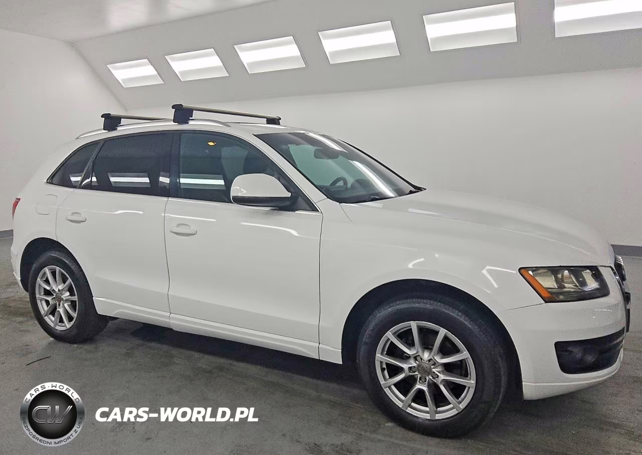2010 Audi Q5 Premium VIN:WA1CKAFP2AA087536 - 4