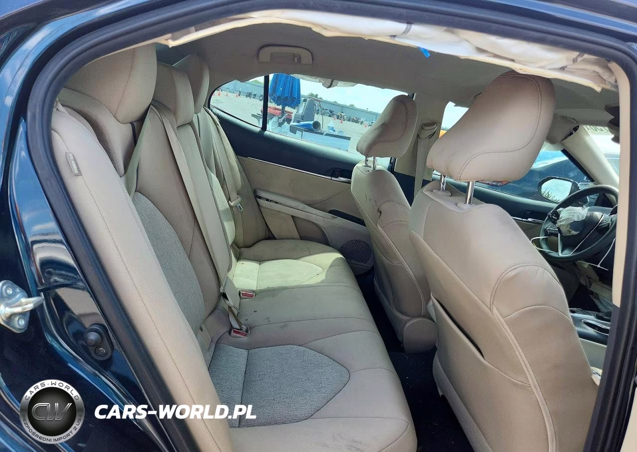2021 Toyota Camry Le VIN:4T1C31AKXMU548849 - 10