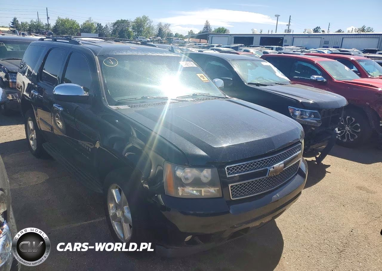 2008 Chevrolet Tahoe K1500 VIN:1GNFK13028R274336 - 4