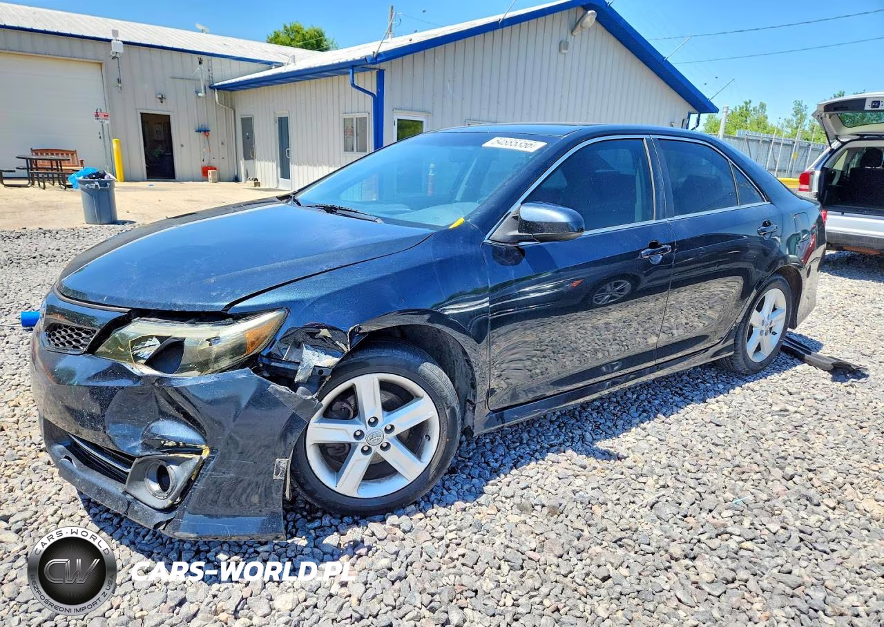 2012 Toyota Camry Se – zdjęcie 1 z 13