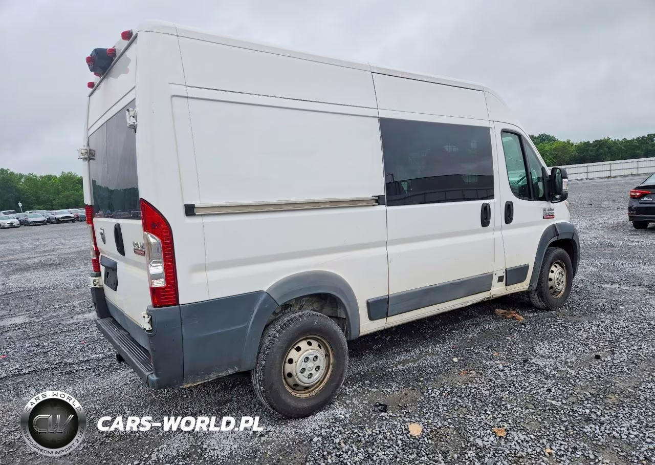 2018 Ram Promaster 1500 1500 High VIN:3C6TRVBG9JE128490 - 3