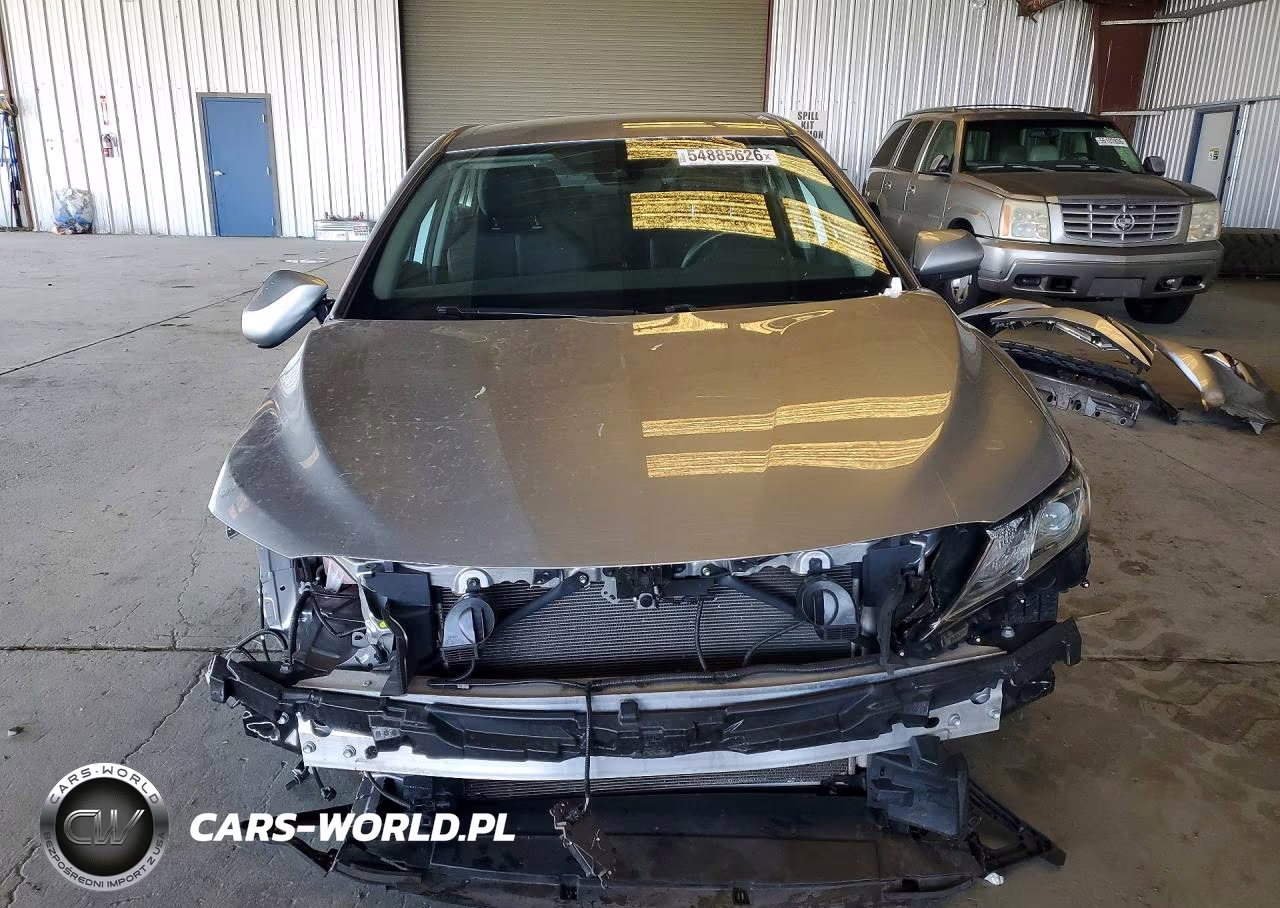 2020 Toyota Camry Le VIN:4T1C11AK2LU893457 - 5