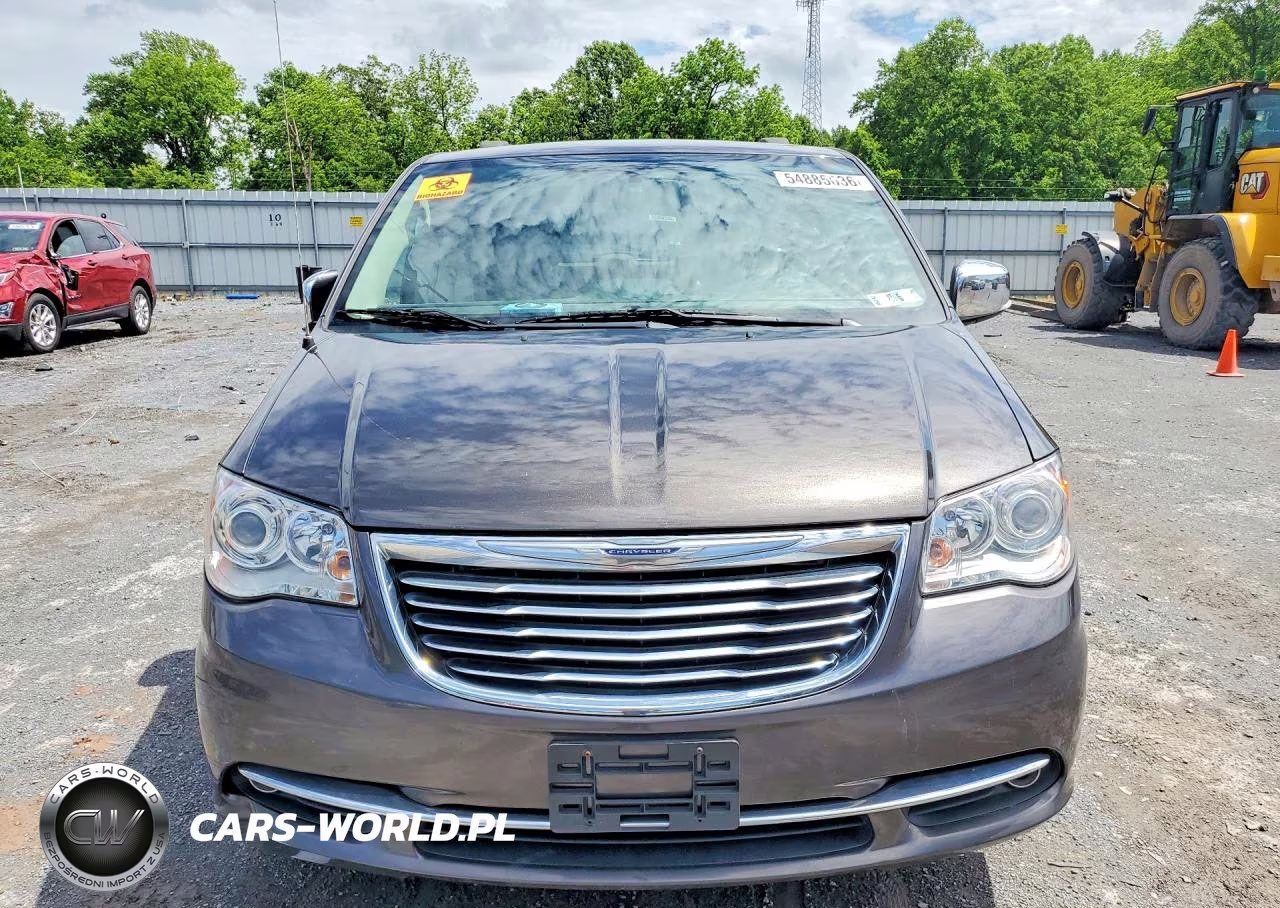 2016 Chrysler Town & Country Limited Platinum VIN:2C4RC1GG6GR159998 - 5