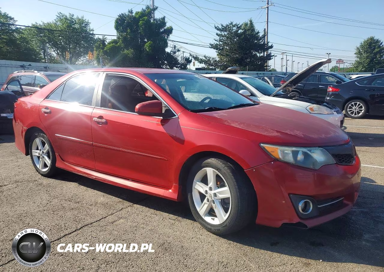 2013 Toyt Camry VIN:4T1BF1FK0DU657056 - 4