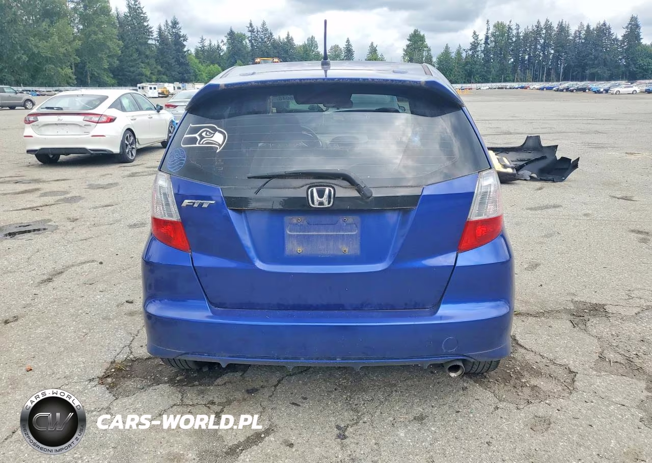 2010 Honda Fit Sport VIN:JHMGE8H48AS013864 - 6