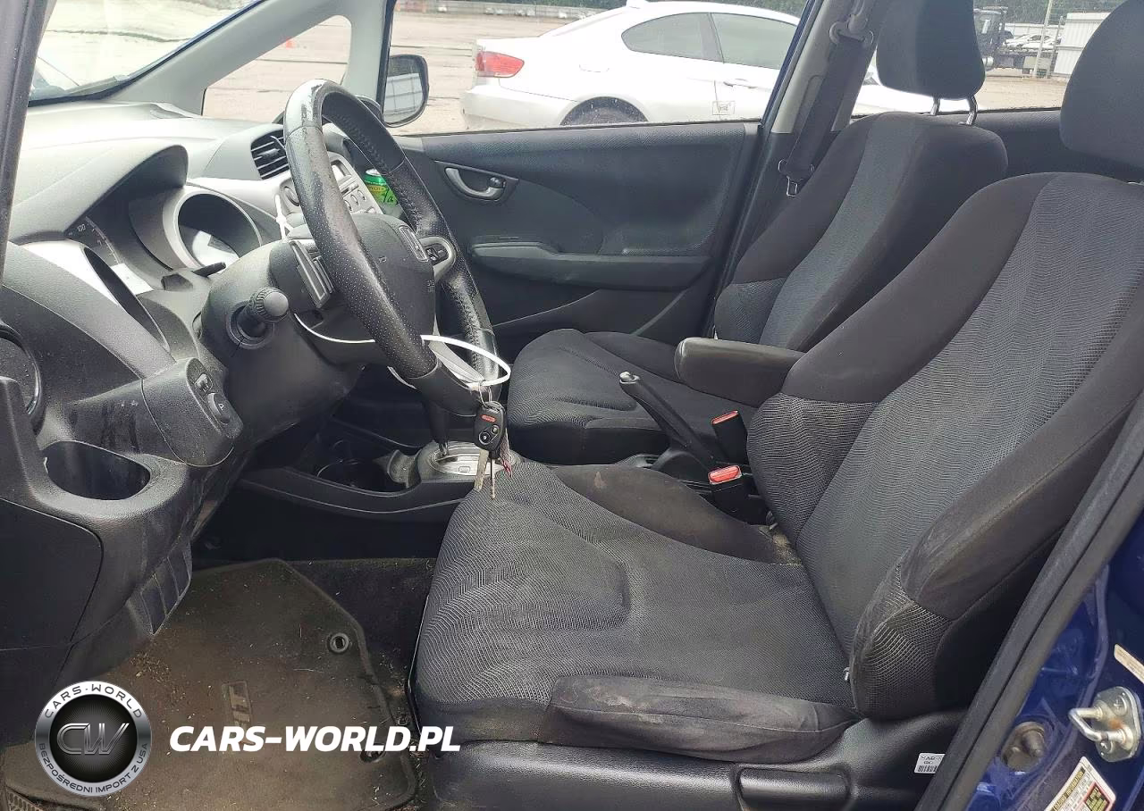 2010 Honda Fit Sport VIN:JHMGE8H48AS013864 - 7