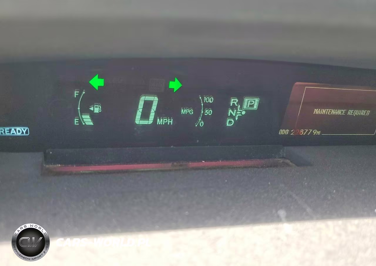 2015 Toyota Prius Two VIN:JTDKN3DU8F0467457 - 9