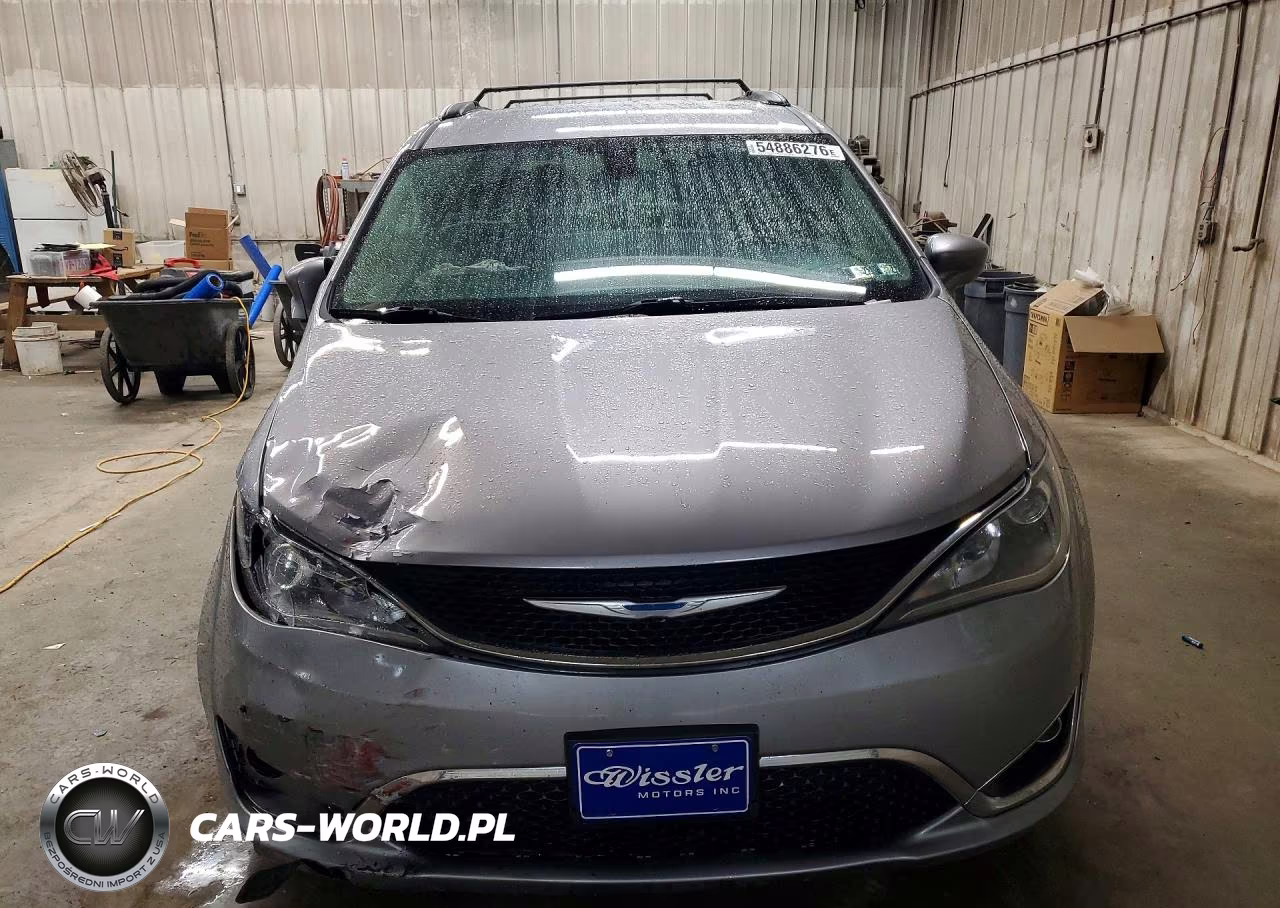 2017 Chrysler Pacifica Touring L VIN:2C4RC1BG7HR560727 - 5