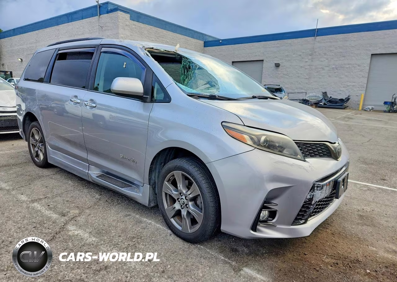 2018 Toyota Sienna Se 8-Passenger VIN:5TDXZ3DC7JS964779 - 4