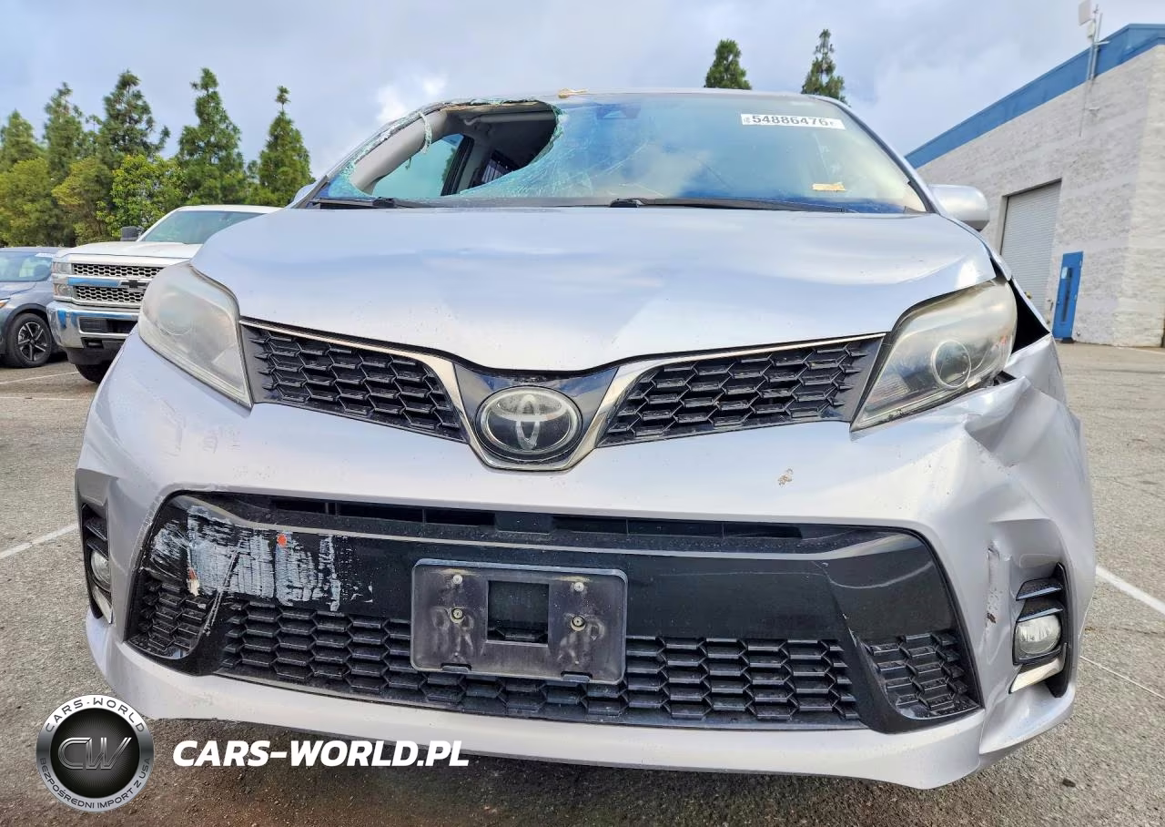 2018 Toyota Sienna Se 8-Passenger VIN:5TDXZ3DC7JS964779 - 5