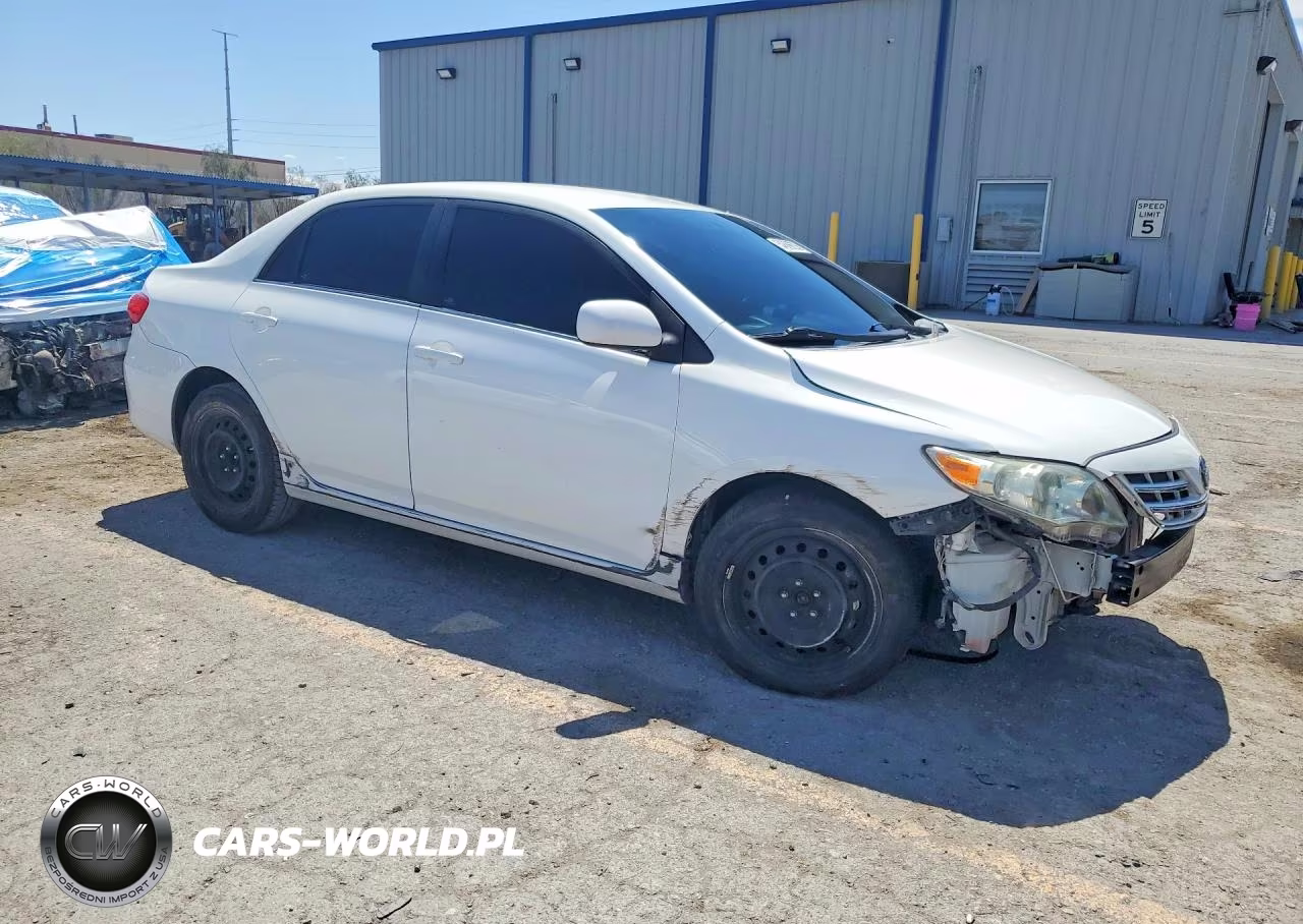 2013 Toyota Corolla Le VIN:5YFBU4EE6DP212843 - 4