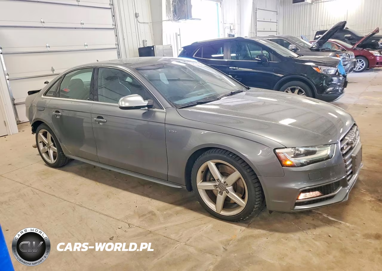 2013 Audi S4 Prestige VIN:WAUKGAFL7DA160336 - 4