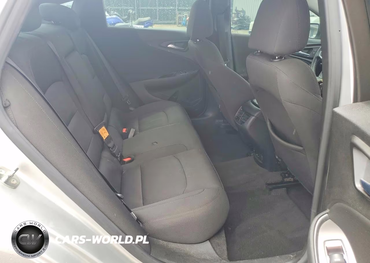 2018 Chevrolet Malibu Lt VIN:1G1ZD5ST9JF149336 - 10