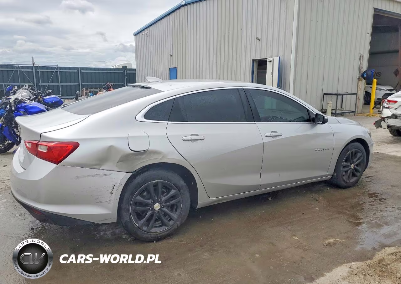 2018 Chevrolet Malibu Lt VIN:1G1ZD5ST9JF149336 - 3