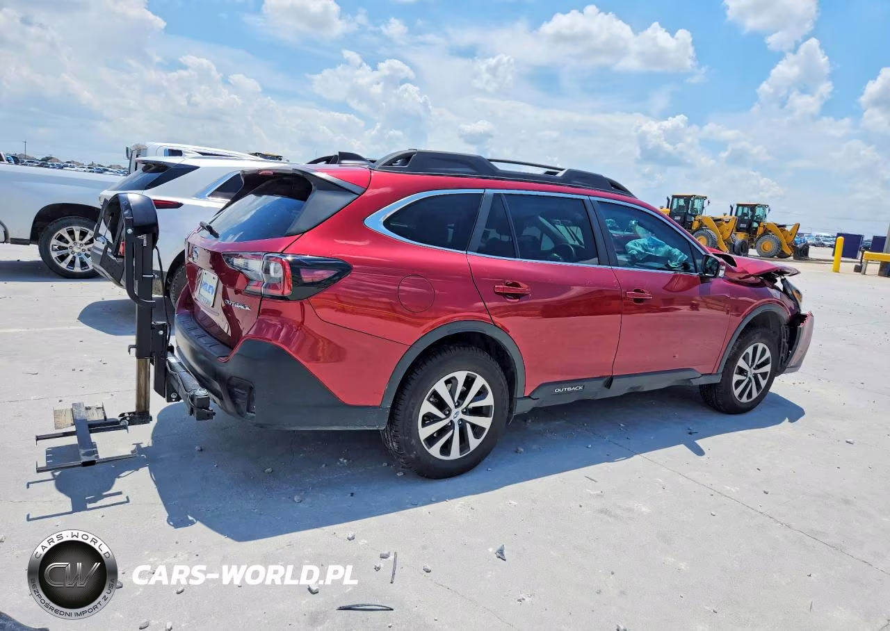 2020 Subaru Outback Premium VIN:4S4BTAEC5L3175576 - 3