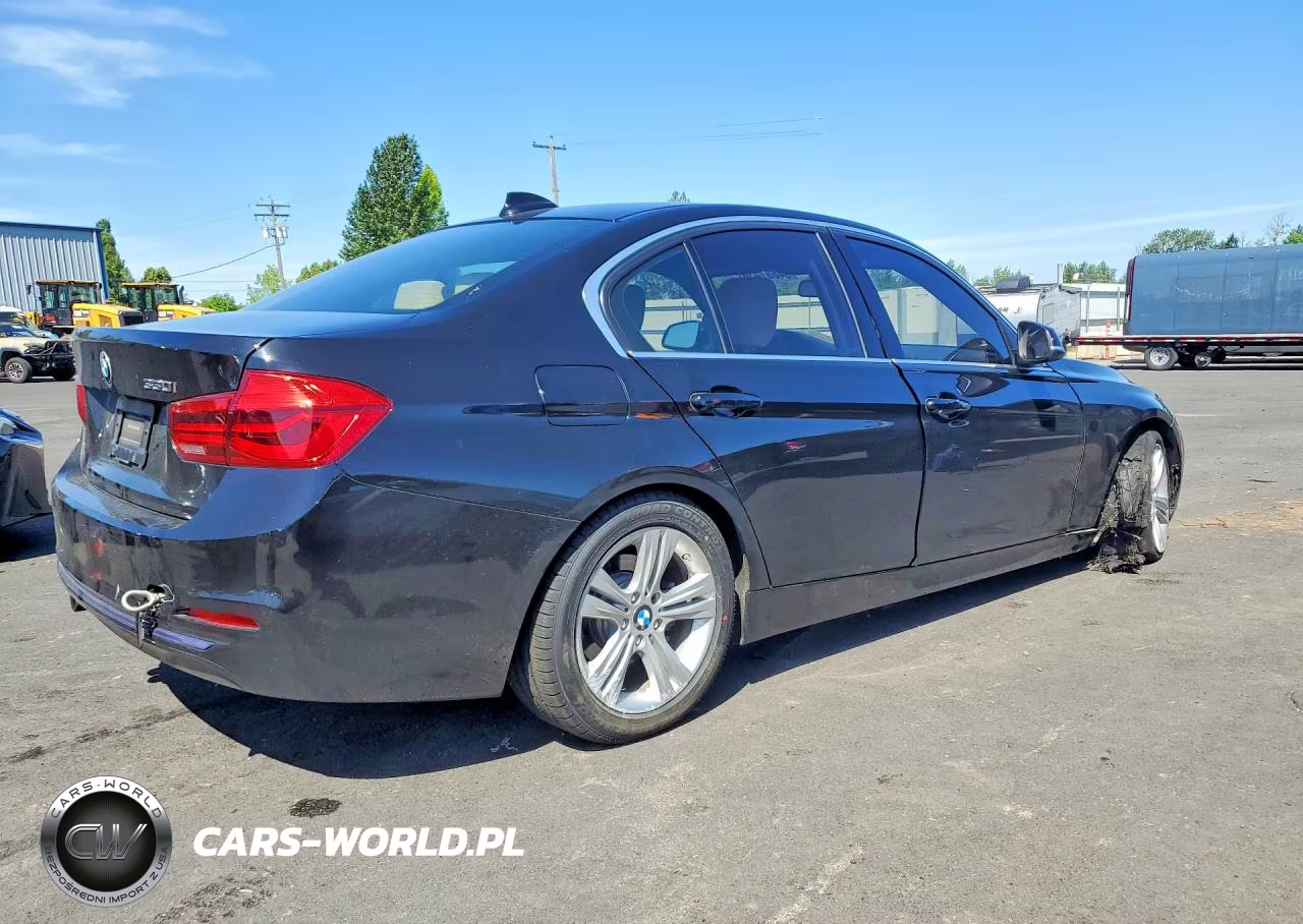 2018 BMW 330 I VIN:WBA8B9G5XJNU99636 - 3