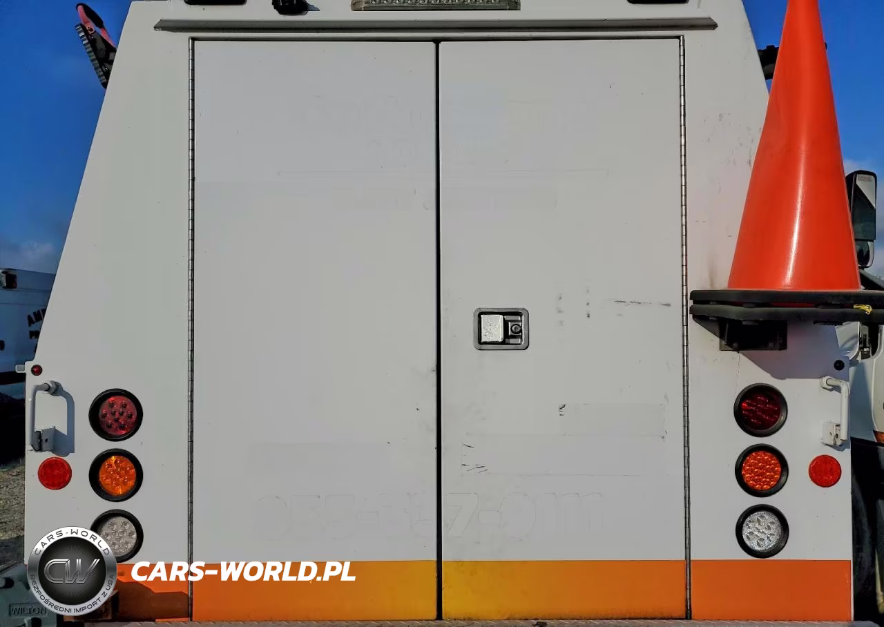 2019 Freightliner Sprinter 3500 VIN:WDPPF4CD5KN039362 - 10
