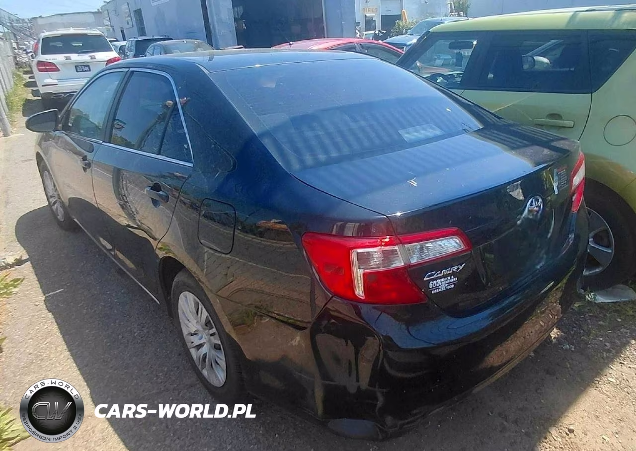 2014 Toyota Camry Le VIN:4T1BF1FK0EU315754 - 3