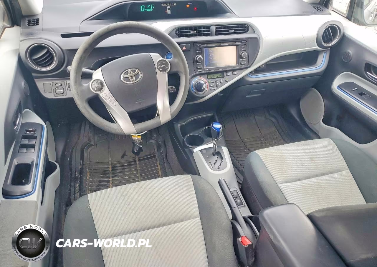 2012 Toyota Prius C Three VIN:JTDKDTB37C1018872 - 8